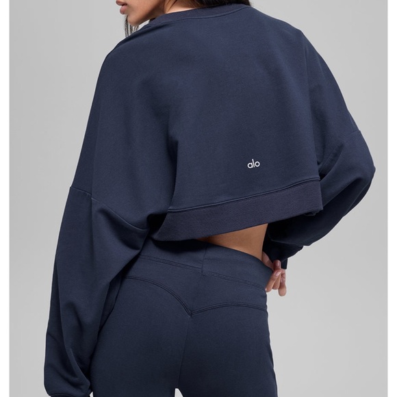 Alo Cropped Sway Crew Neck Pullover - Navy - Picture 2 of 3